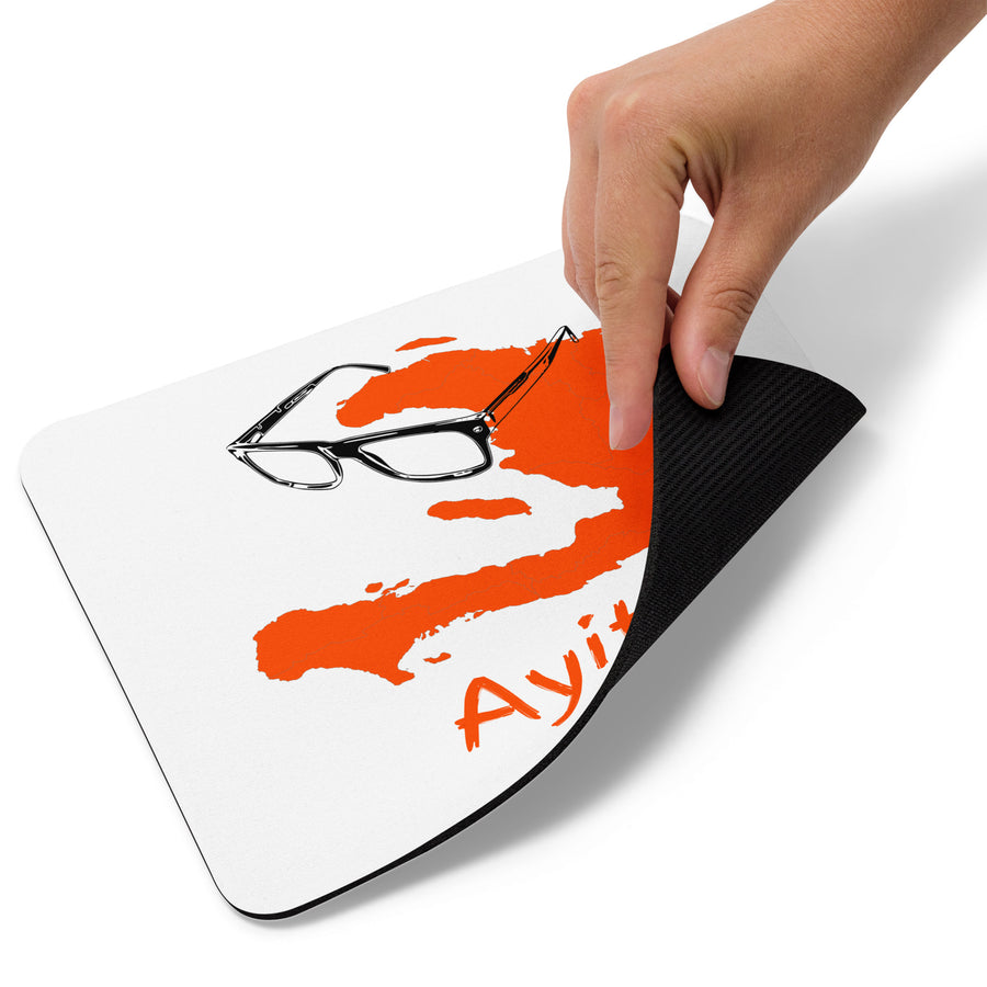 Orange: " Fouyapòt " mouse pad